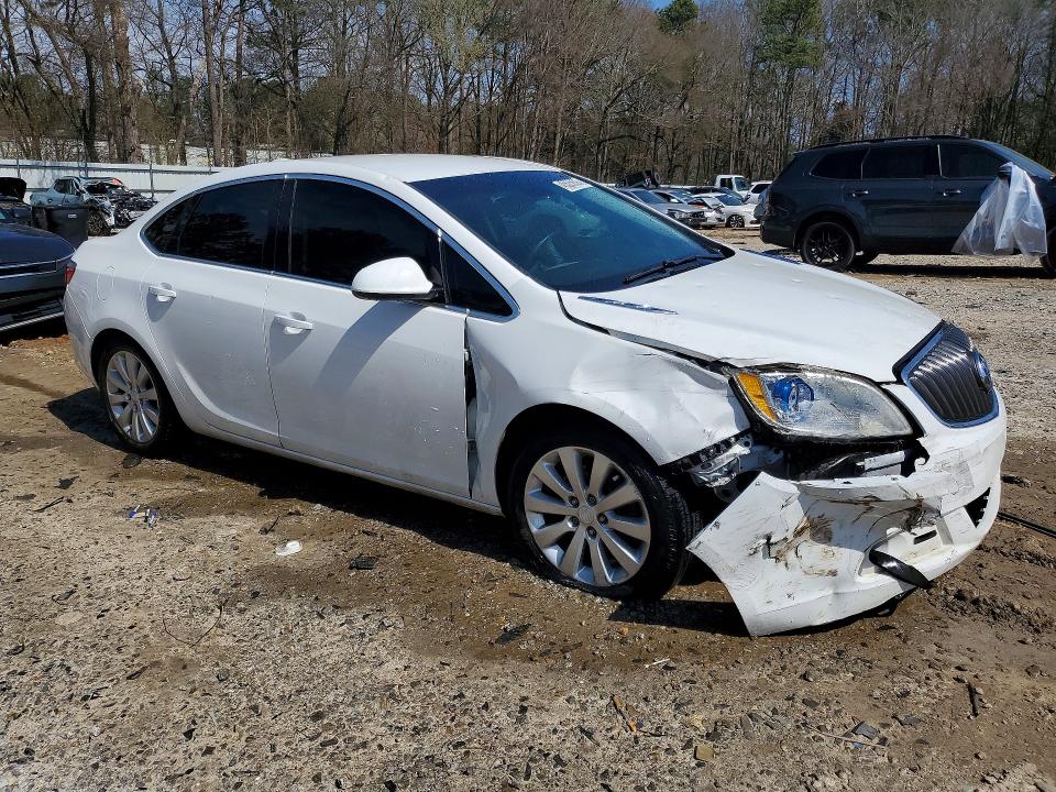 45525636 :رقم المزاد ، 1G4PP5SK3F4200423 vin ، 2015 Buick Verano مزاد بيع