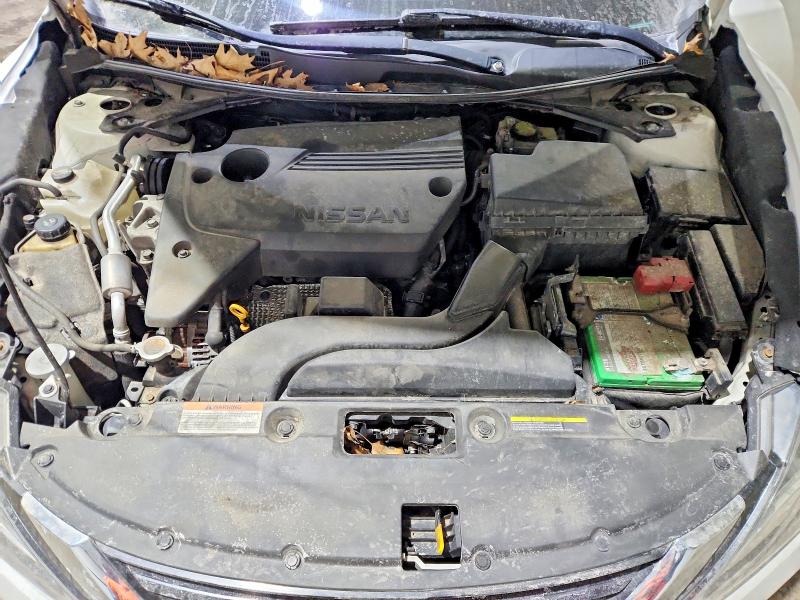 2017 Nissan Altima მანქანა იყიდება აუქციონზე, vin: 1N4AL3AP0HN333991, აუქციონის ნომერი: 79693815