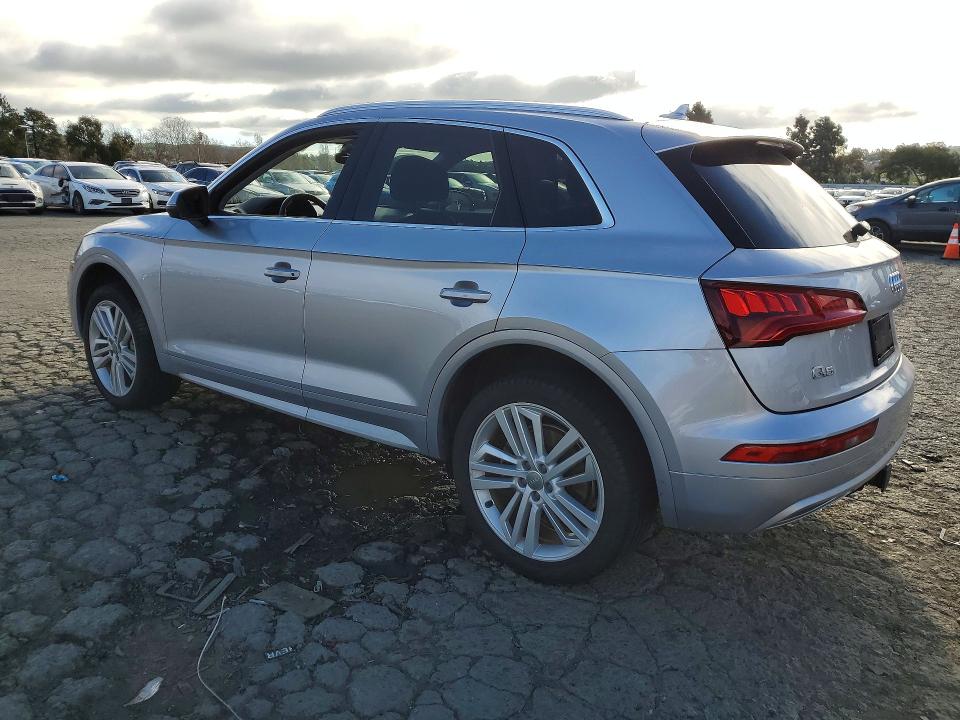 Продажа на аукционе авто 2018 Audi Q5, vin: WA1BNAFY8J2008456, номер лота: 79483125