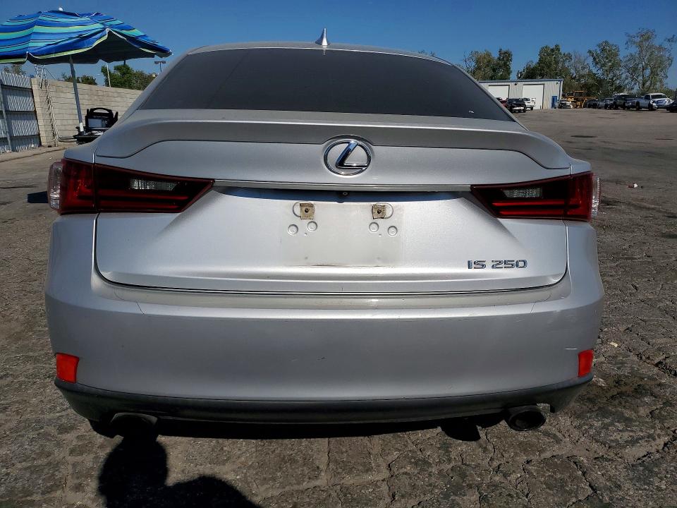 47220316 :رقم المزاد ، JTHBF1D27F5054432 vin ، 2015 Lexus Is 250 مزاد بيع