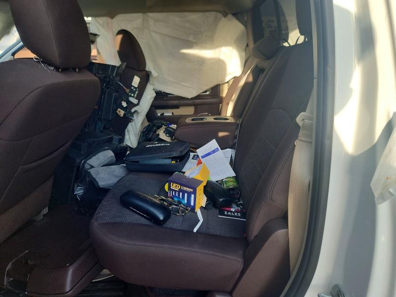 47473946 :رقم المزاد ، 1C6RR6LT1KS627195 vin ، 2019 Ram 1500 Classic مزاد بيع