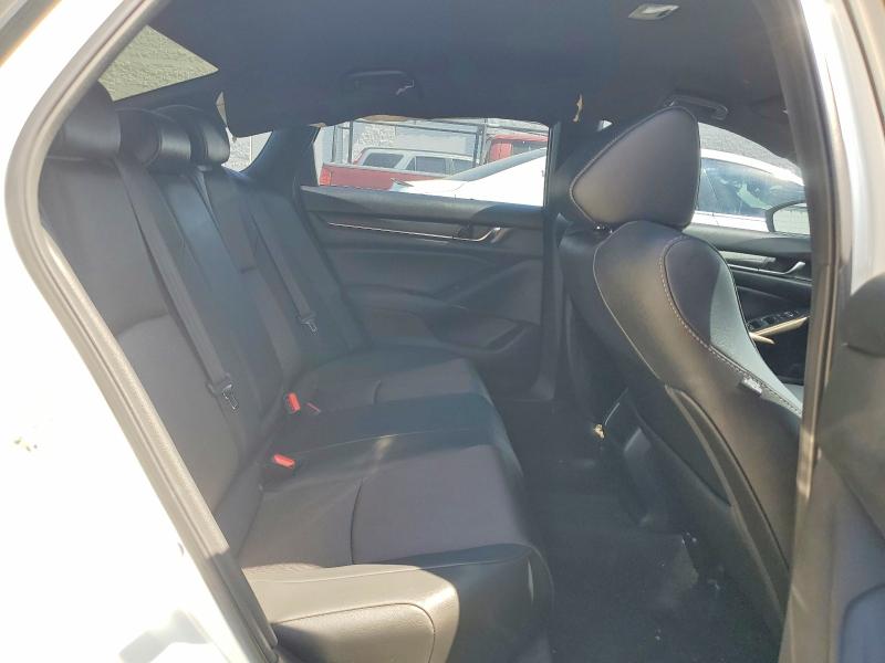47999926 :رقم المزاد ، 1HGCV1F36KA175857 vin ، 2019 Honda Accord مزاد بيع