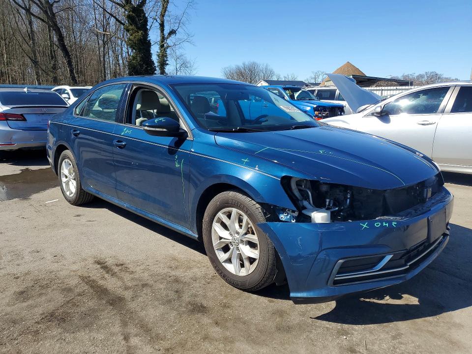 2018 Volkswagen Passat მანქანა იყიდება აუქციონზე, vin: 1VWAA7A37JC016616, აუქციონის ნომერი: 79873175