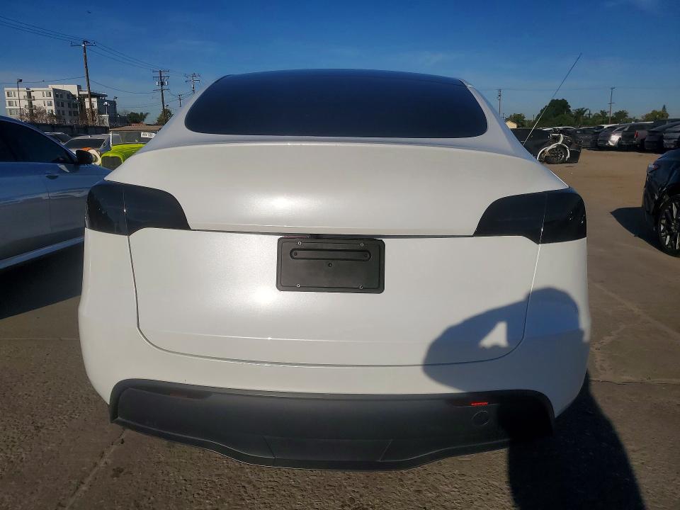 Продажа на аукционе авто 2023 Tesla Model Y, vin: 7SAYGDEE2PA041364, номер лота: 46134236