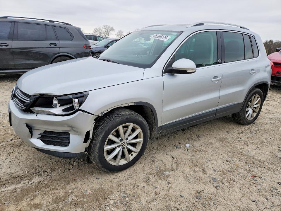 2017 Volkswagen Tiguan მანქანა იყიდება აუქციონზე, vin: WVGRV7AX2HW505667, აუქციონის ნომერი: 46296746