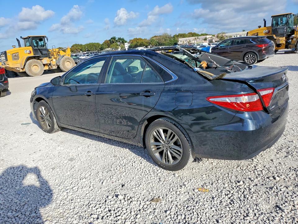 45445326 :رقم المزاد ، 4T1BF1FK6GU264862 vin ، 2016 Toyota Camry مزاد بيع