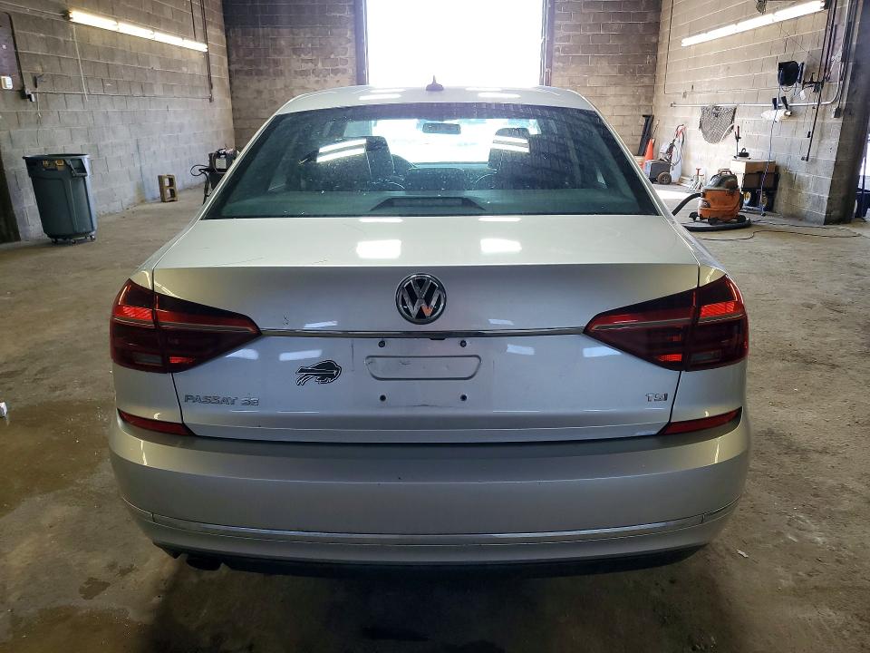 79165345 :رقم المزاد ، 1VWBT7A31HC031850 vin ، 2017 Volkswagen Passat مزاد بيع