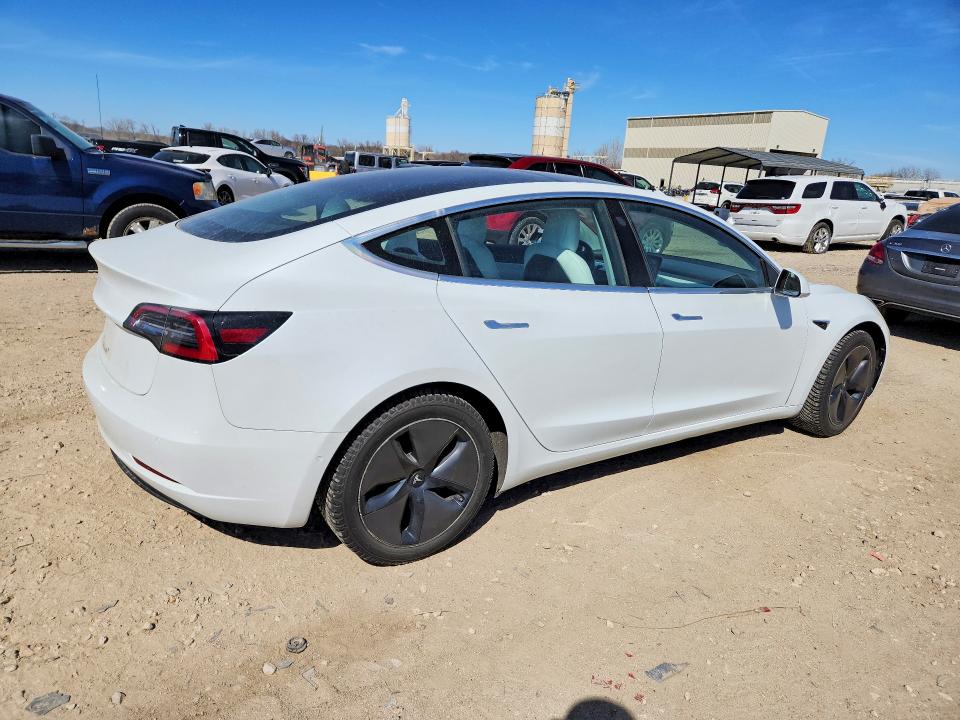 Продажа на аукционе авто 2018 Tesla Model 3, vin: 5YJ3E1EB1JF099977, номер лота: 47035536