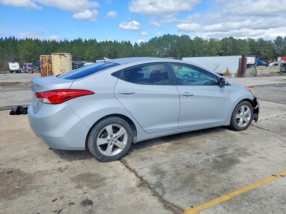 46086976 :رقم المزاد ، 5NPDH4AE9DH292042 vin ، 2013 Hyundai Elantra مزاد بيع