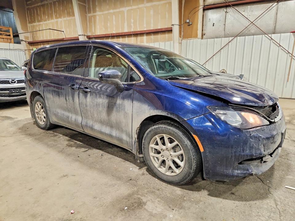 41642916 :رقم المزاد ، 2C4RC1CG2LR138484 vin ، 2020 Chrysler Voyager مزاد بيع