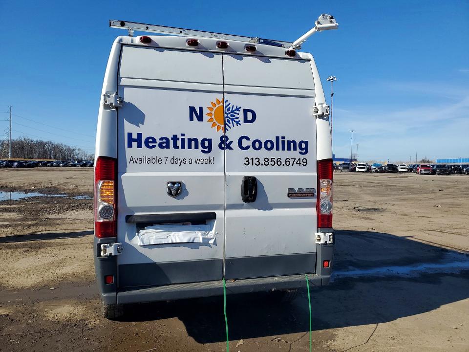 45490626 :رقم المزاد ، 3C6TRVCG6GE100296 vin ، 2016 Ram Promaster 2500 مزاد بيع