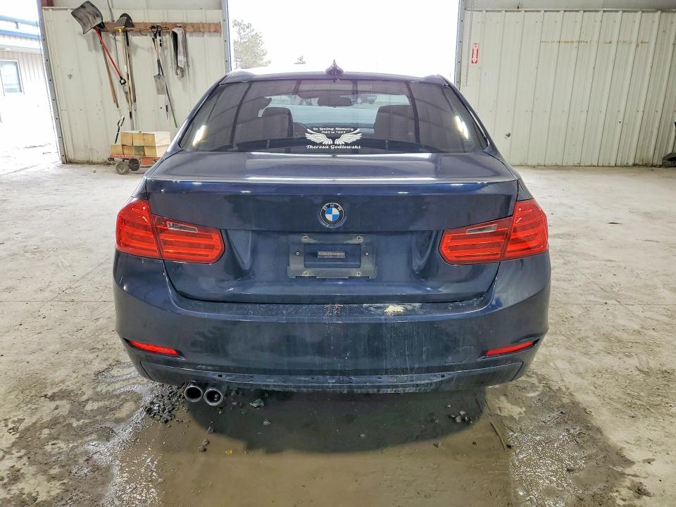 2014 Bmw 328 მანქანა იყიდება აუქციონზე, vin: WBA3B5G54ENS06466, აუქციონის ნომერი: 46005136