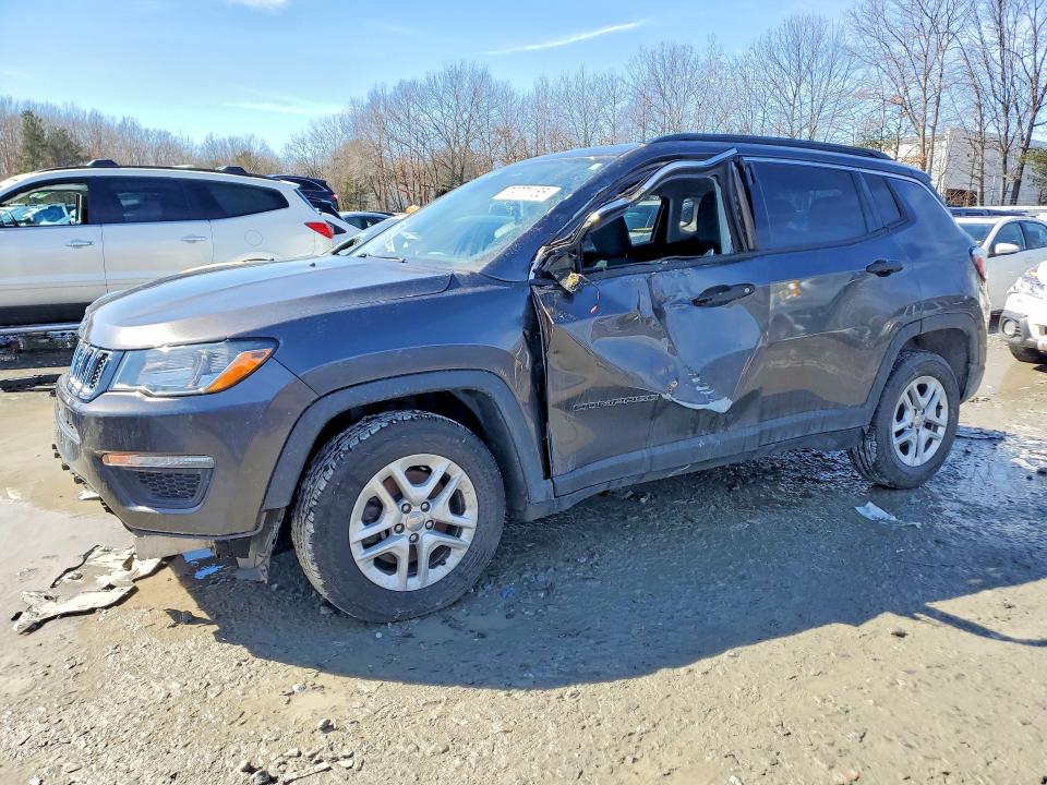 79771165 :رقم المزاد ، 3C4NJCABXKT699714 vin ، 2019 Jeep Compass مزاد بيع