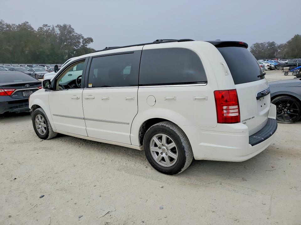 77848955 :رقم المزاد ، 2A4RR8DX5AR448352 vin ، 2010 Chrysler Town & Country مزاد بيع