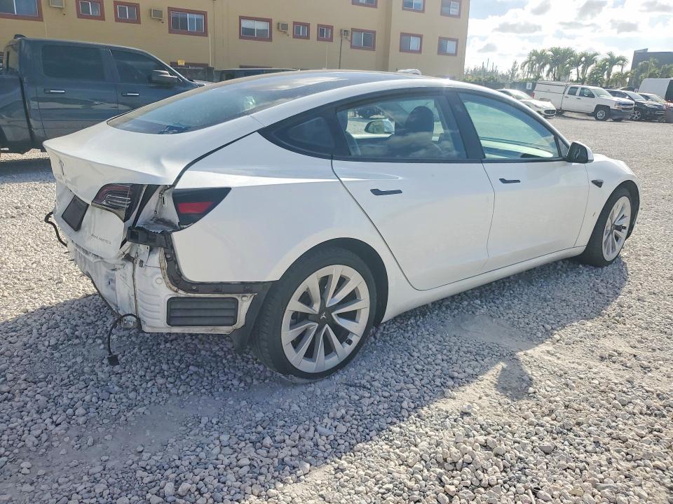45840656 :رقم المزاد ، 5YJ3E1EBXNF123411 vin ، 2022 Tesla Model 3 مزاد بيع