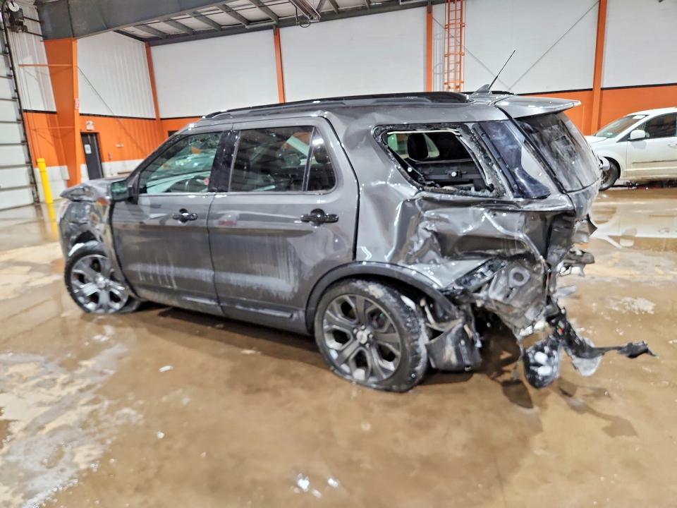 45987036 :رقم المزاد ، 1FM5K8GT7JGC35689 vin ، 2018 Ford Explorer مزاد بيع