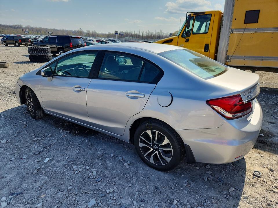 Продажа на аукционе авто 2015 Honda Civic, vin: 19XFB2F86FE010173, номер лота: 47873616