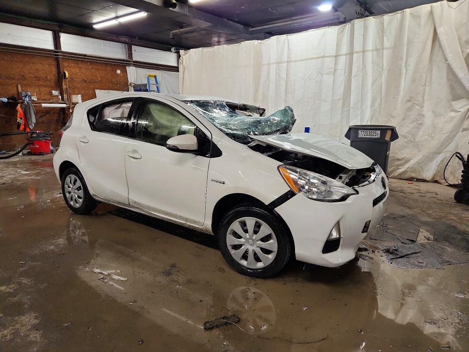 2014 Toyota Prius C მანქანა იყიდება აუქციონზე, vin: JTDKDTB32E1066928, აუქციონის ნომერი: 46346716