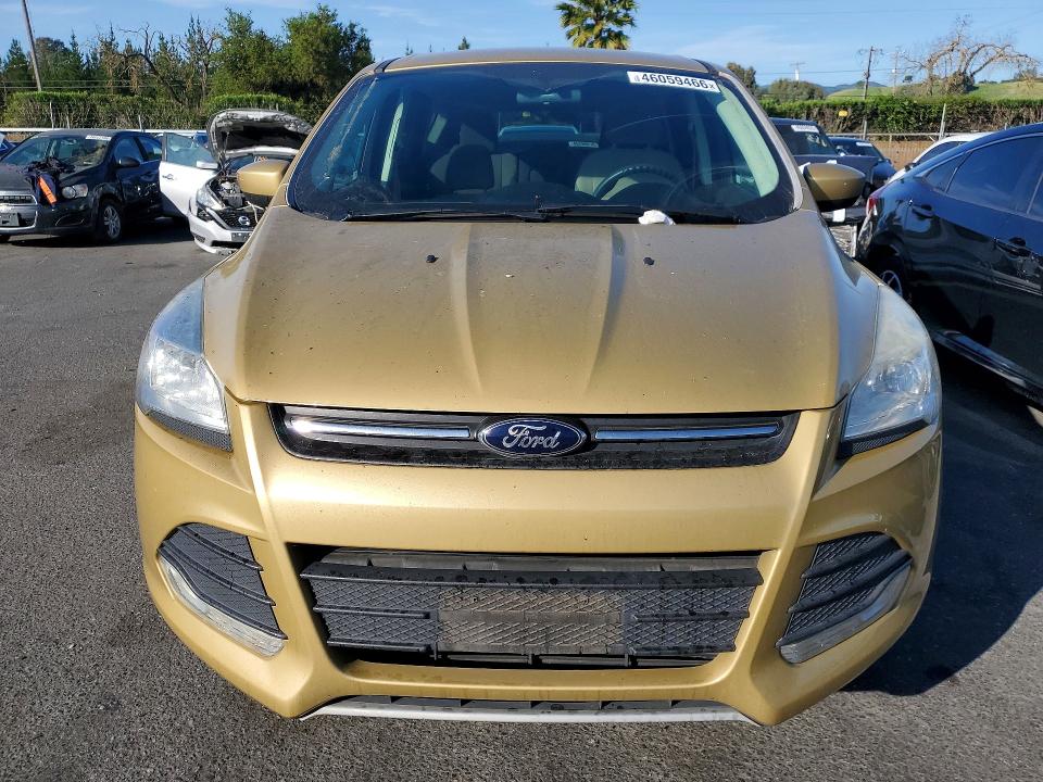 46059466 :رقم المزاد ، 1FMCU0GX5FUA82096 vin ، 2015 Ford Escape مزاد بيع