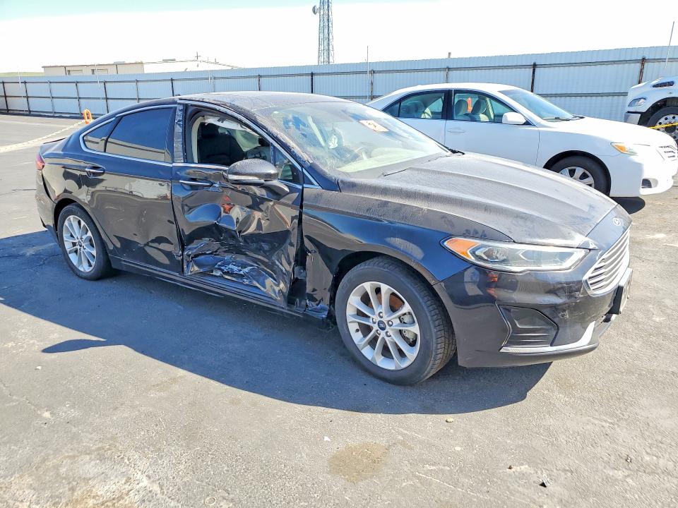 Продажа на аукционе авто 2019 Ford Fusion, vin: 3FA6P0MUXKR134347, номер лота: 79982875