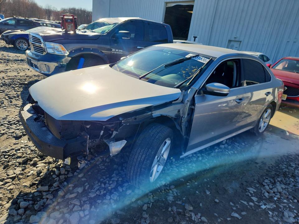 46351336 :رقم المزاد ، 1VWBP7A35DC041487 vin ، 2013 Volkswagen Passat مزاد بيع