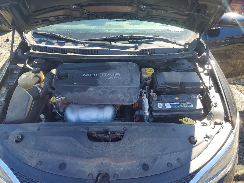 79900545 :رقم المزاد ، 1C3CCCAB5FN699194 vin ، 2015 Chrysler 200 مزاد بيع