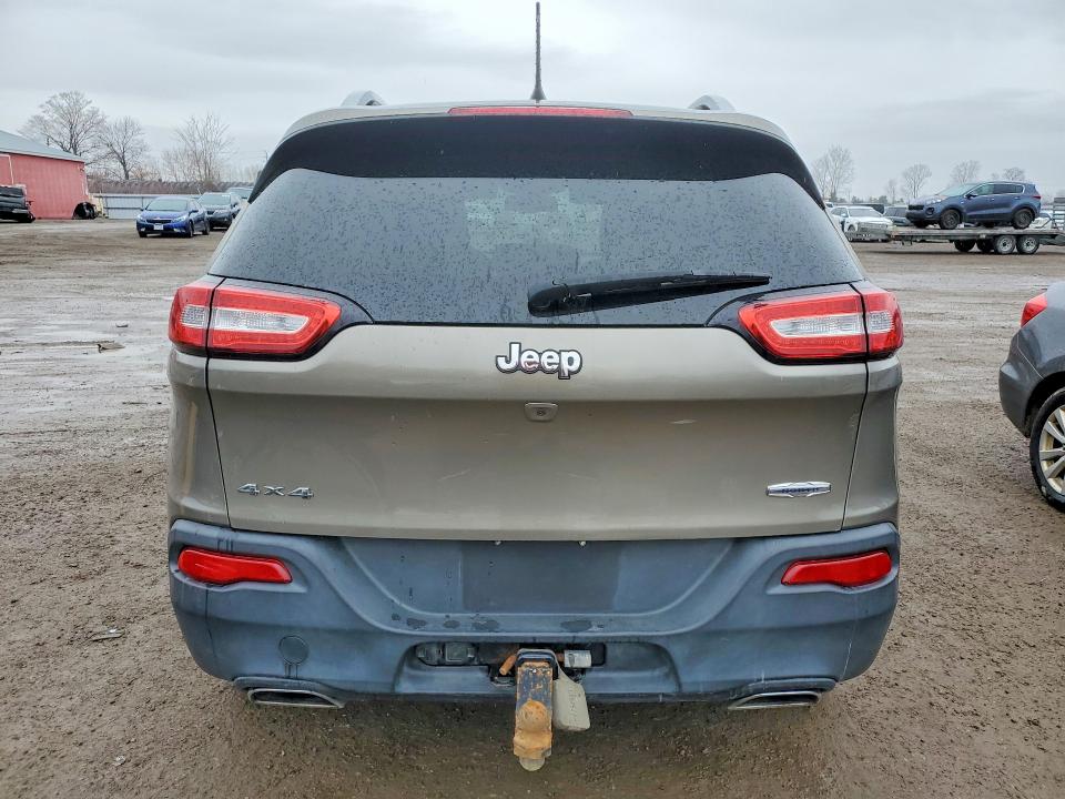 79540545 :رقم المزاد ، 1C4PJMCS4GW276396 vin ، 2016 Jeep Cherokee مزاد بيع