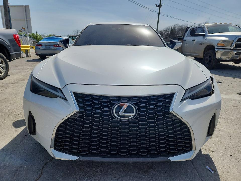 45812206 :رقم المزاد ، JTHAA1D25M5113906 vin ، 2021 Lexus Is 300 مزاد بيع