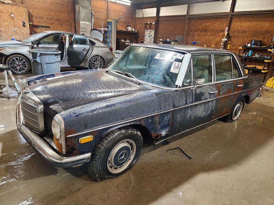 Продажа на аукционе авто 1971 Mercedes-benz 230, vin: 114015100304449, номер лота: 79418475