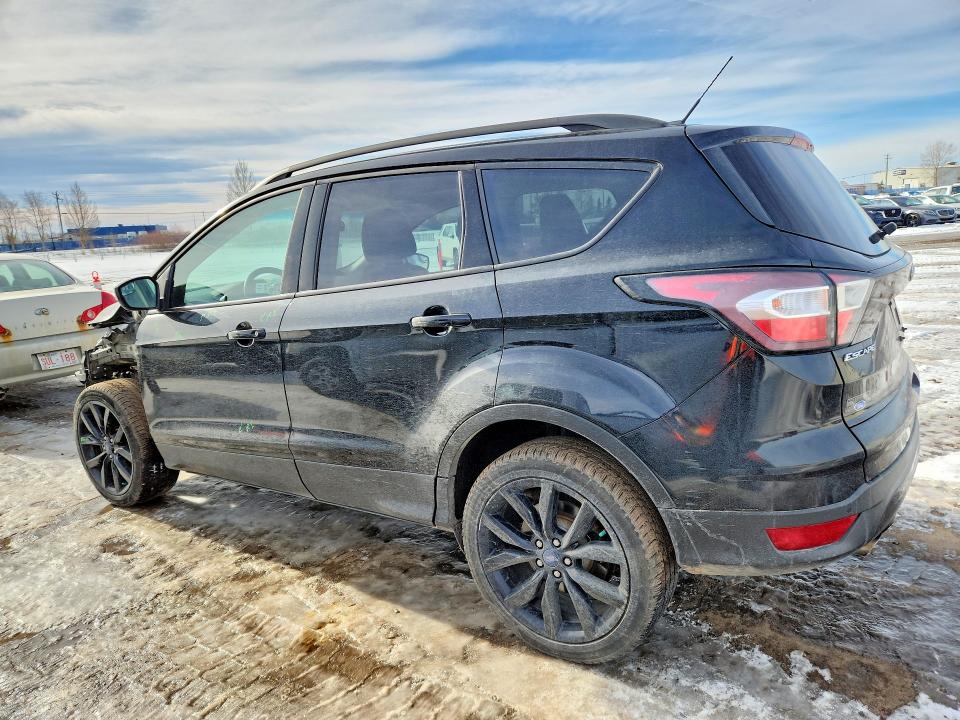 2017 Ford Escape მანქანა იყიდება აუქციონზე, vin: 1FMCU9G96HUC29244, აუქციონის ნომერი: 79769065