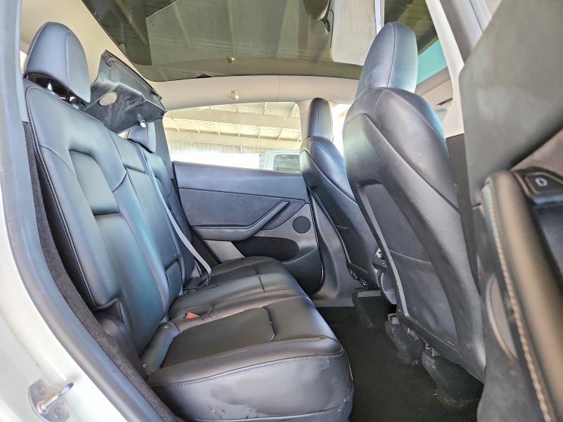 47180826 :رقم المزاد ، 7SAYGDEE4PA037705 vin ، 2023 Tesla Model Y مزاد بيع