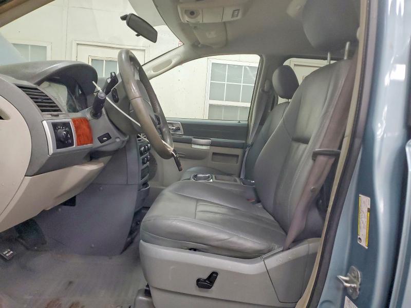 45471526 :رقم المزاد ، 2A8HR54P58R773408 vin ، 2008 Chrysler Town & Country مزاد بيع