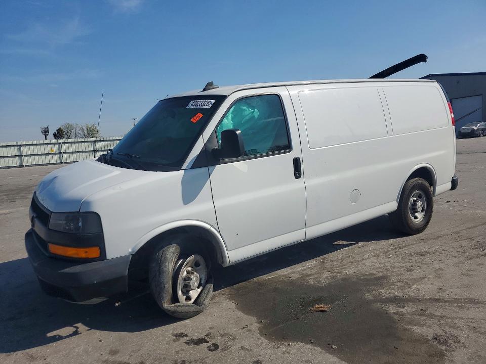45623326 :رقم المزاد ، 1GCWGAFP3J1339623 vin ، 2018 Chevrolet Express G2500 مزاد بيع