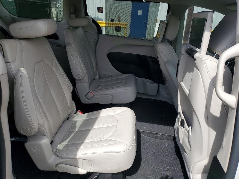 47097676 :رقم المزاد ، 2C4RC1EG3HR839698 vin ، 2017 Chrysler Pacifica مزاد بيع