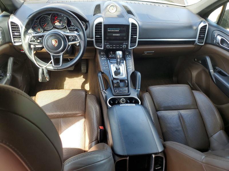 46027586 :رقم المزاد ، WP1AA2A23HKA84388 vin ، 2017 Porsche Cayenne مزاد بيع