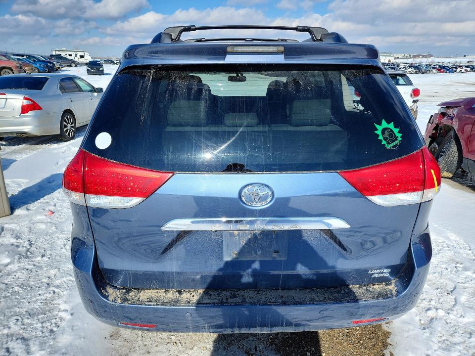 Продажа на аукционе авто 2013 Toyota Sienna, vin: 5TDDK3DC2DS061984, номер лота: 47533646