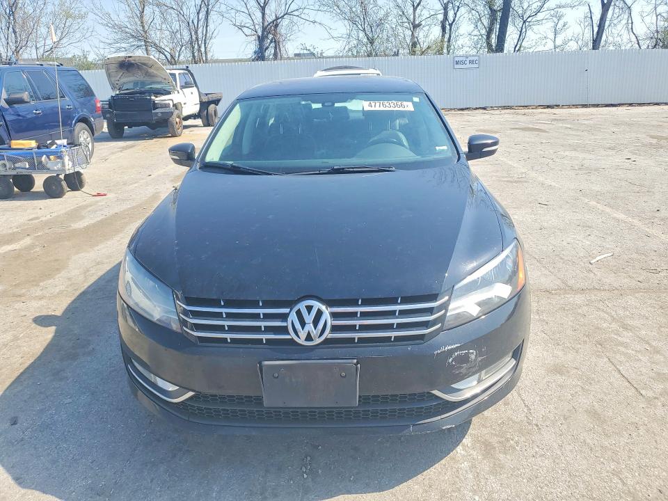 47763366 :رقم المزاد ، 1VWAS7A39FC114017 vin ، 2015 Volkswagen Passat مزاد بيع