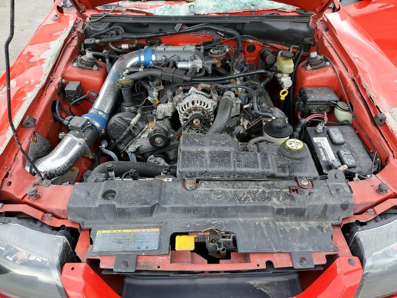 48050716 :رقم المزاد ، 1FAFP45X81F237116 vin ، 2001 Ford Mustang مزاد بيع