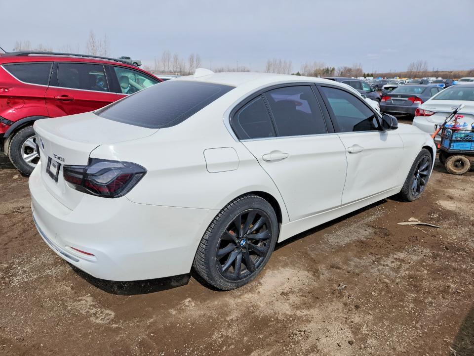 2017 Bmw 330 მანქანა იყიდება აუქციონზე, vin: WBA8D9G53HNU59080, აუქციონის ნომერი: 45965806
