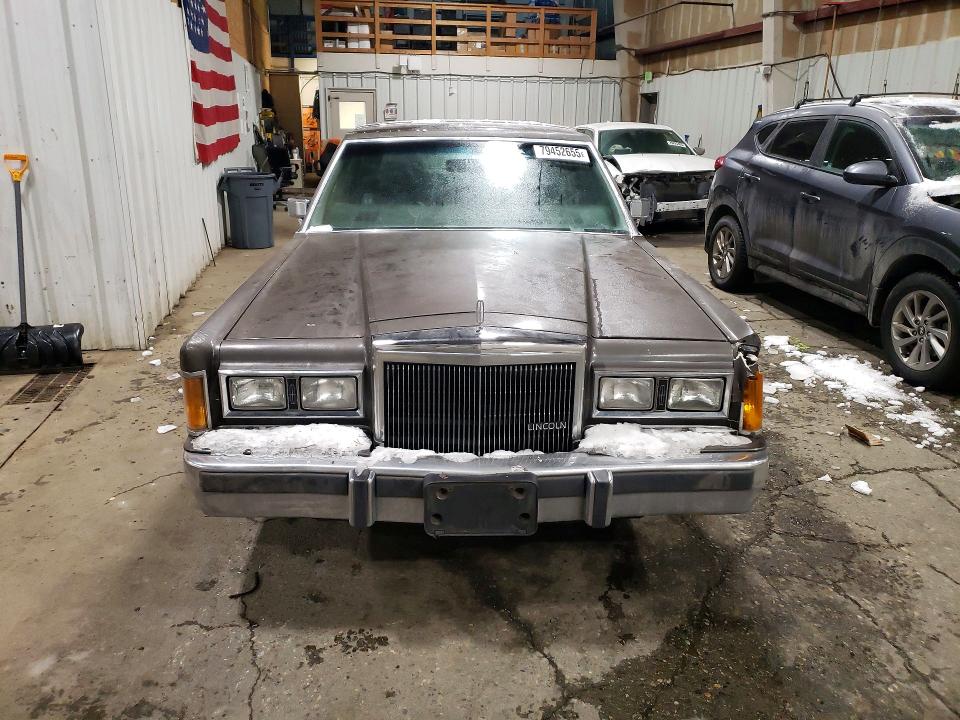 Продаж на аукціоні авто 1989 Lincoln Townhouse Continental, vin: 1LNBM81F6KY799832, номер лоту: 79452655