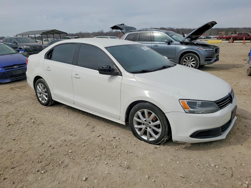 47360146 :رقم المزاد ، 3VWDX7AJ6DM352402 vin ، 2013 Volkswagen Jetta مزاد بيع