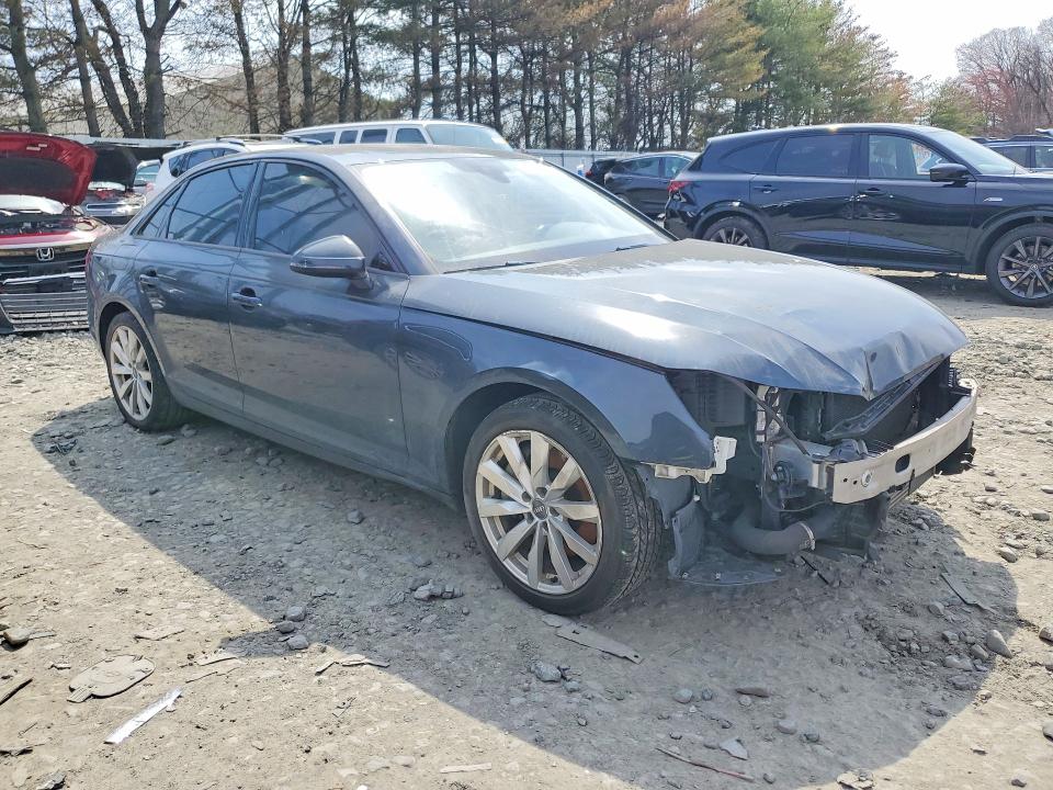 Продажа на аукционе авто 2017 Audi A4, vin: WAUANAF44HN041135, номер лота: 47166376