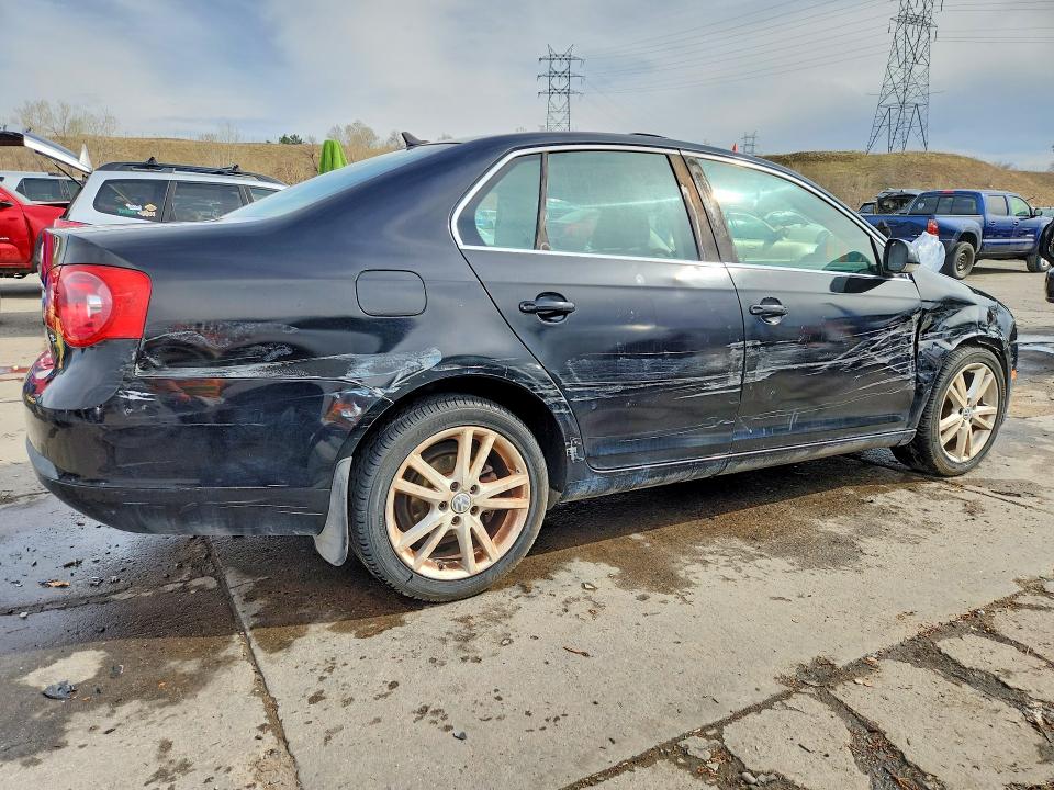48157556 :رقم المزاد ، 3VWSF81K87M018451 vin ، 2007 Volkswagen Jetta مزاد بيع