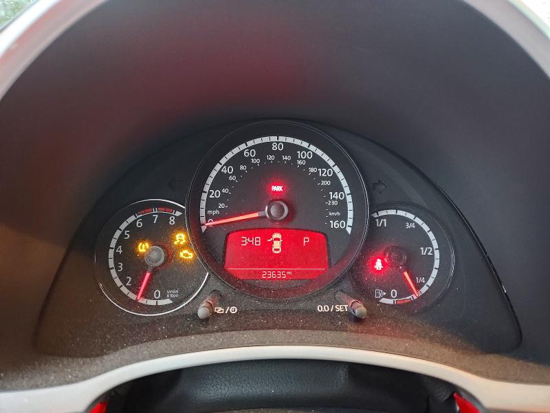 2013 Volkswagen Beetle მანქანა იყიდება აუქციონზე, vin: 3VWJX7AT9DM682202, აუქციონის ნომერი: 41832206