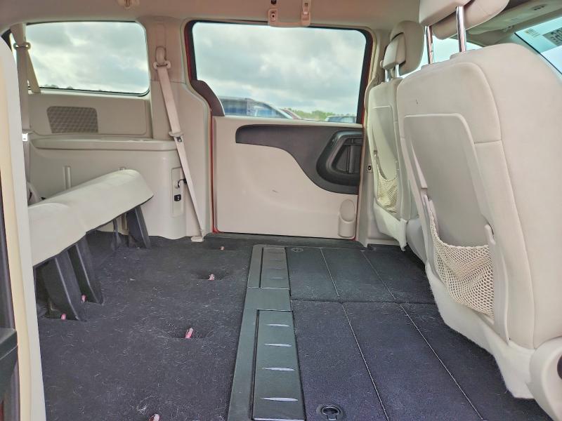 45608606 :رقم المزاد ، 2A4RR5DG4BR676908 vin ، 2011 Chrysler Town & Country مزاد بيع