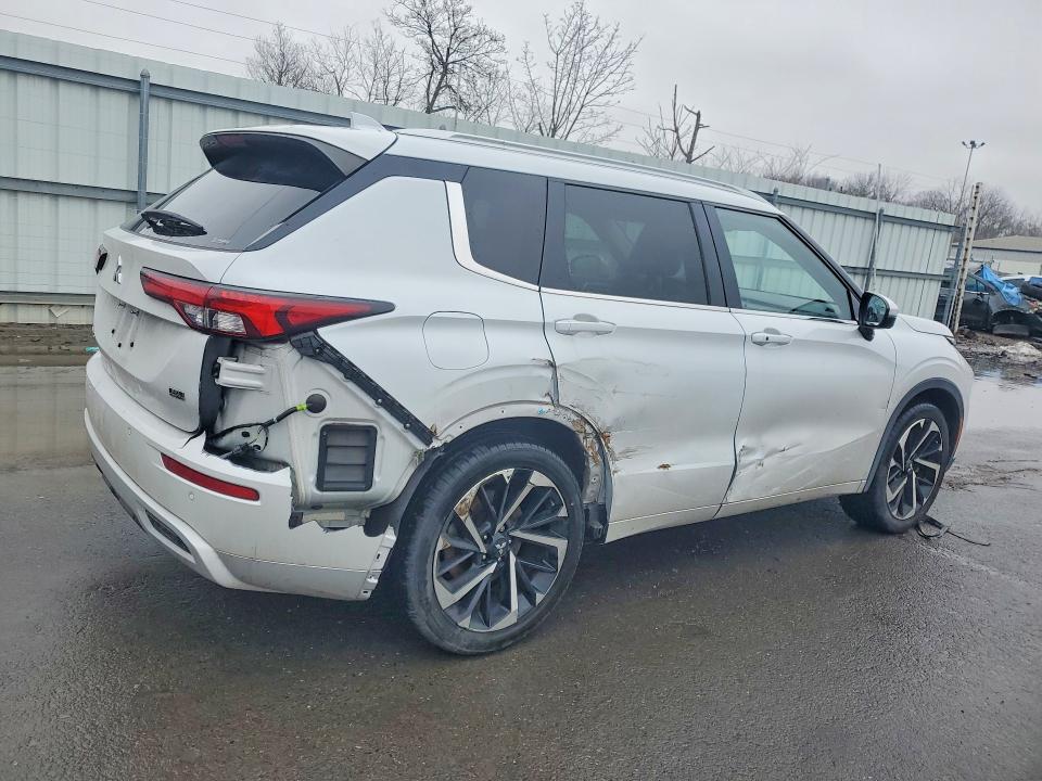 2022 Mitsubishi Outlander მანქანა იყიდება აუქციონზე, vin: JA4J4VA82NZ061387, აუქციონის ნომერი: 79816355