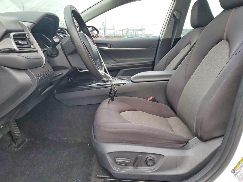 2019 Toyota Camry მანქანა იყიდება აუქციონზე, vin: 4T1B11HK3KU283910, აუქციონის ნომერი: 41702426