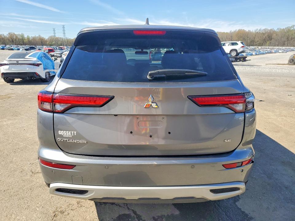 47101656 :رقم المزاد ، JA4J3UA89PZ055814 vin ، 2023 Mitsubishi Outlander مزاد بيع