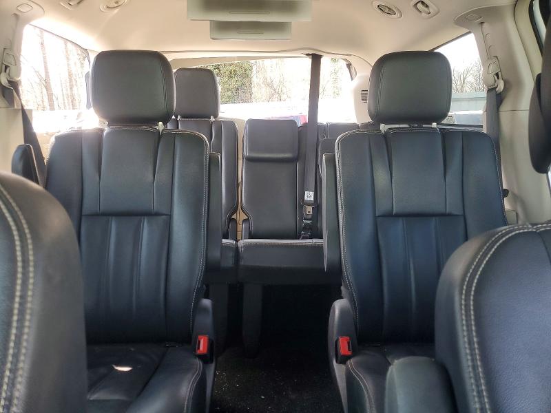 2015 Chrysler Town & Country მანქანა იყიდება აუქციონზე, vin: 2C4RC1BG0FR637130, აუქციონის ნომერი: 47610896