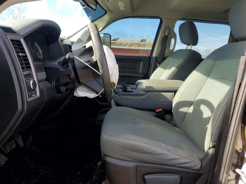 41745936 :رقم المزاد ، 3C63RRGL8GG180509 vin ، 2016 Ram 3500 مزاد بيع